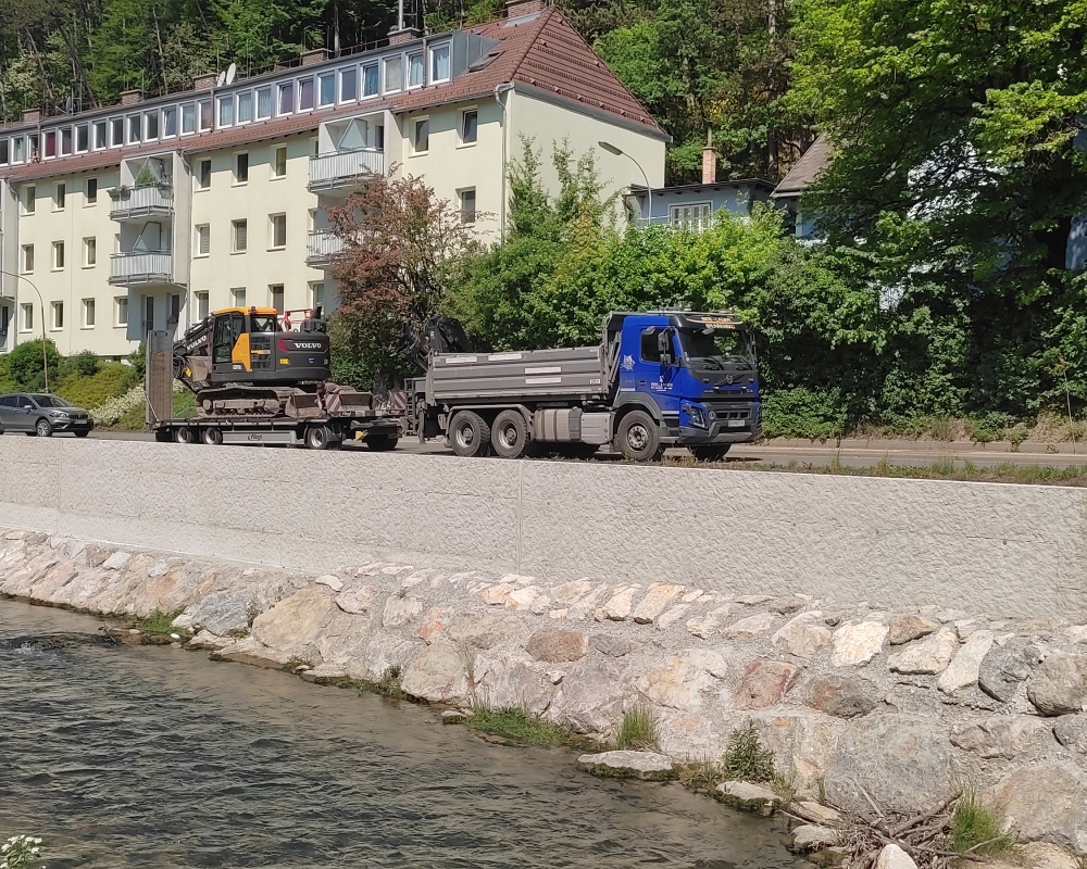 Baggerarbeiten Transport Tiefbau